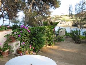 villa à la location saisonniere -   83380  LES ISSAMBRES, surface 35 m2 location saisonniere villa - UBI470840870